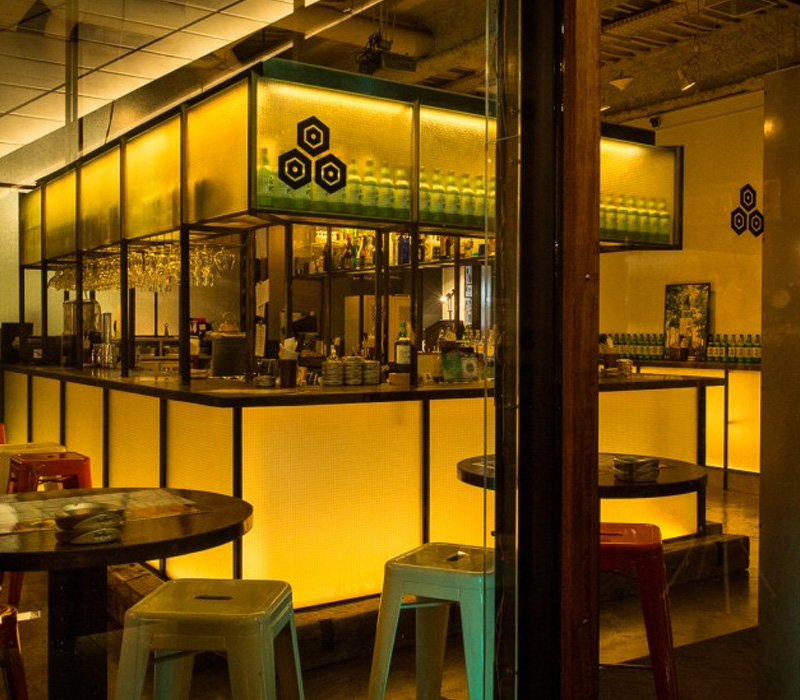 BAR COUNTER
